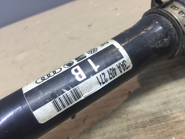 VAG 3AA407271 Полуось (привод) передняя левая в наличии Сумы