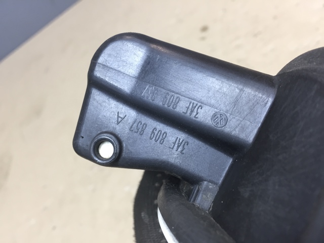 VAG 3AF809857A в наличии Украина
