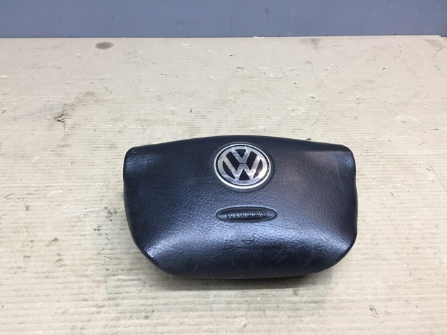 Airbag в мультируль 3B0898203 VAG