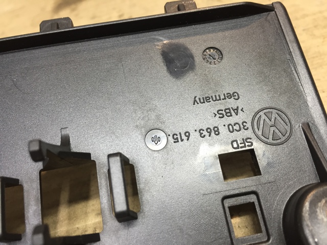 VAG 3C0863615 в наличии Запорожье
