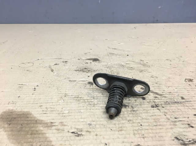 Запор капота (замок и привод замка капота) 51238229807 BMW