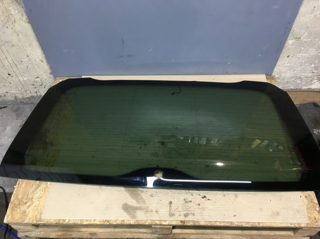 51318249924 BMW Стекло багажника двери 3/5-й задней (ляды) купить в Львов