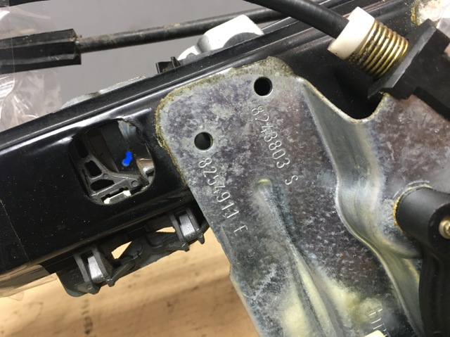 BMW 51338254911 Механизм стеклоподъемника двери передней левой в наличии Киев