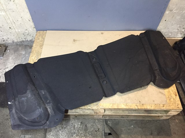 Накладка шумоизоляционная капота 51488402150 BMW