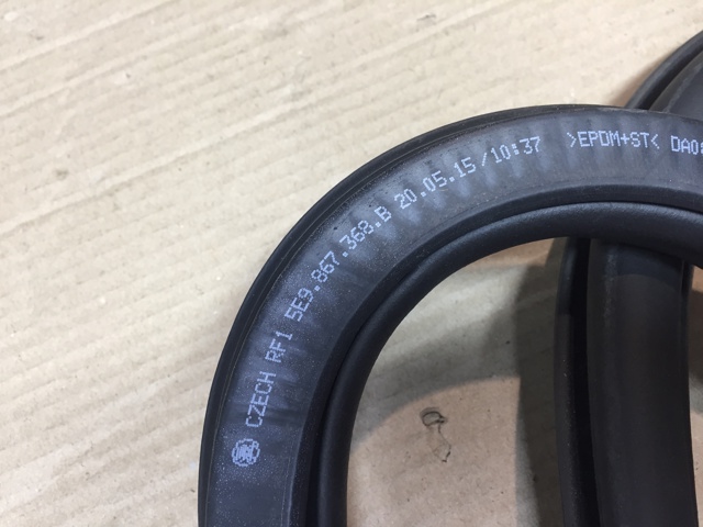 VAG 5E9867368 в наличии Ужгород