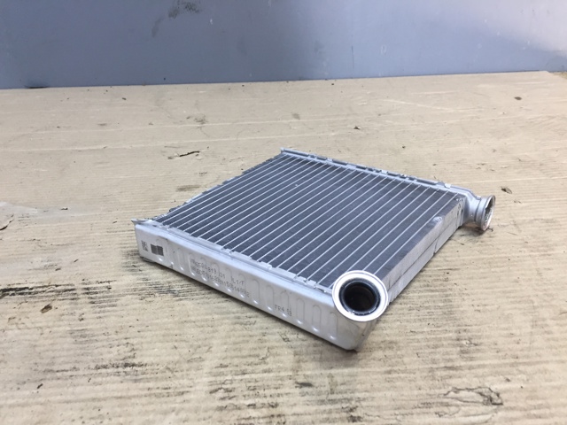 Радиатор отопителя салона Volkswagen Passat B8