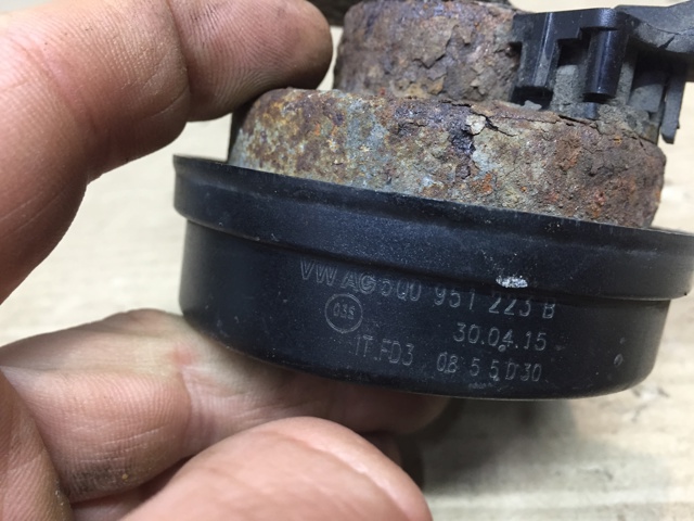 5Q0951223B VAG Звуковой сигнал купить в Ужгород