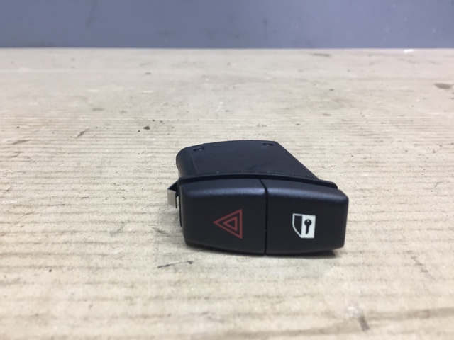 Кнопка включения аварийной сигнализации 61316919506 BMW
