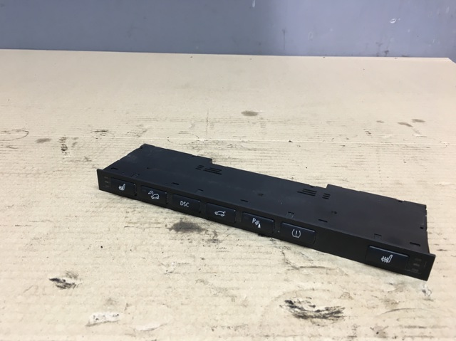 Блок кнопок центральной консоли 61316946433 BMW