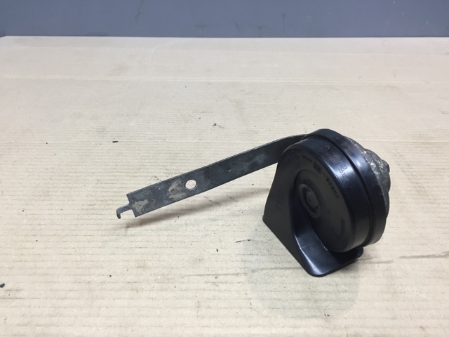 Сигнал звуковой (клаксон) 61337173574 BMW