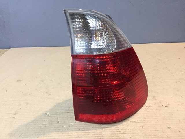 Фара задняя правая внешняя 63217164476 BMW