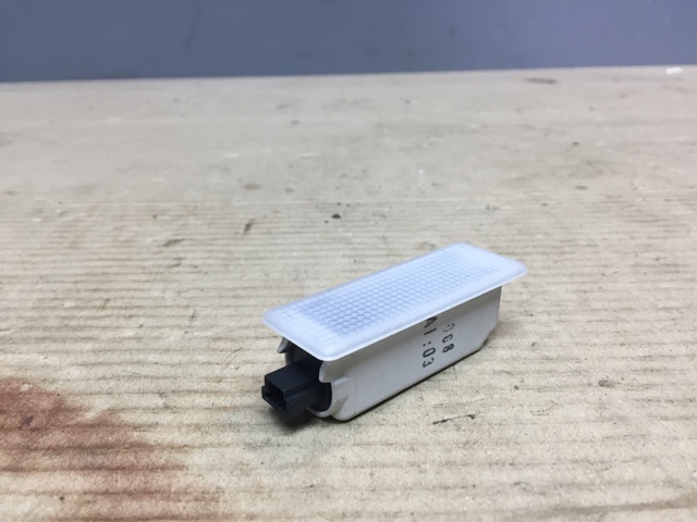 Плафоны внутреннего освещения 63316972605 BMW