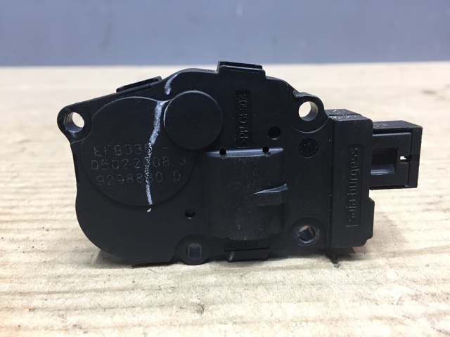 Привод заслонки печки 64119321034 BMW