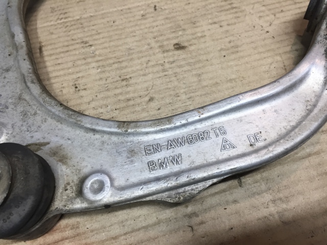 6863785 BMW Рычаг передней подвески верхний левый купить в Ровно