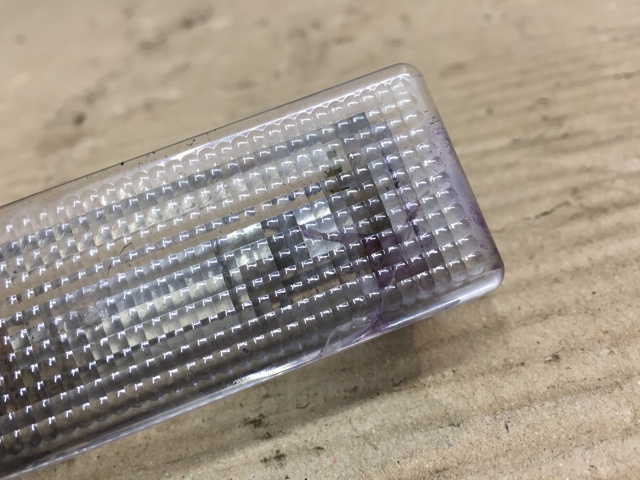 Плафон подсветки багажного отсека 7L6947101 VAG