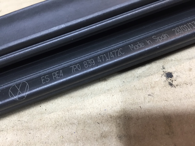 VAG 7P0839472C в наличии Львов