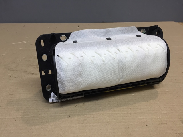 Подушка безопасности, пассажирская 7P5880204 VAG