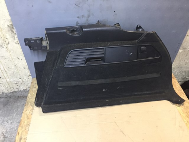 VAG 7P6863820 в наличии Ровно