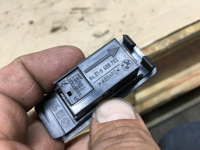 Микрофон 84316938762 BMW