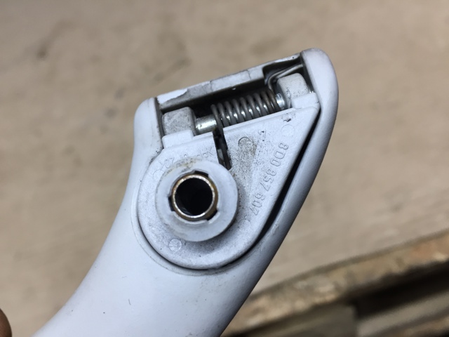 8D0857607Y20 VAG Ручка крыши салона купить в Одесса