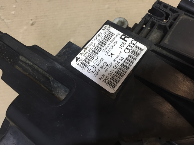 VAG 8K0941004AC Правая фара в наличии Винница
