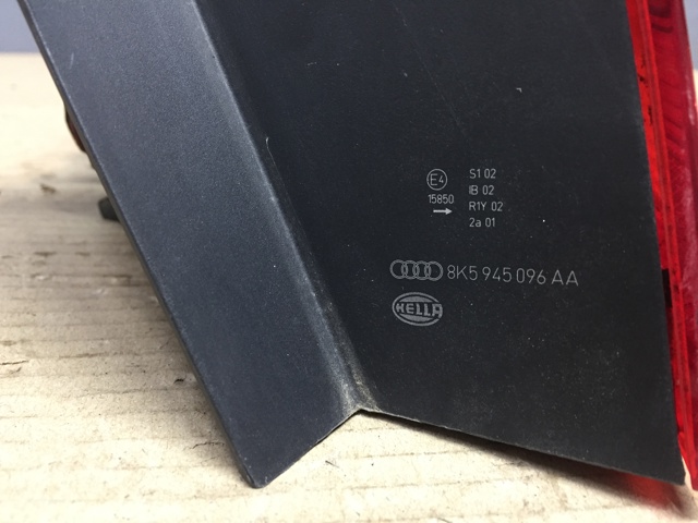 8K5945096AA VAG Фонарь задний правый внешний купить в Сумы