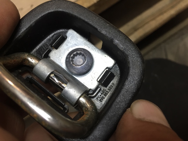 8V0863503B VAG купить в Ужгород
