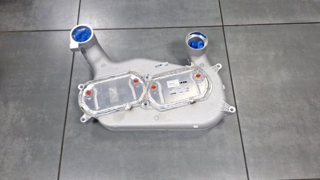 Радиатор интеркуллера CI251000P MAHLE