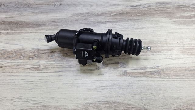 Главный цилиндр сцепления MKG2385243 FTE