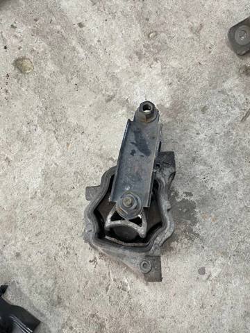 31277313 VOLVO Нижняя опора двигателя купить в Запорожье