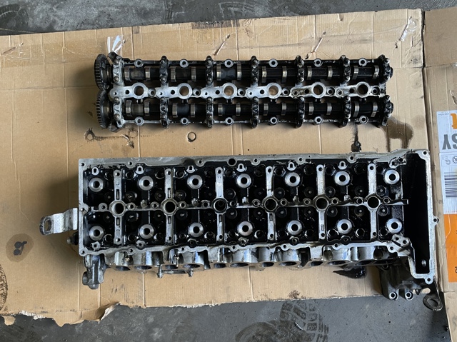Головка двигателя 11127812927 BMW