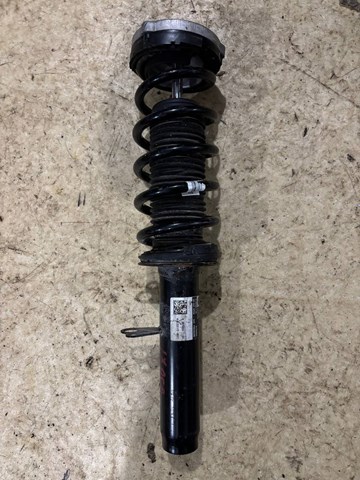 Амортизаторная стойка передняя правая 31316875924 BMW