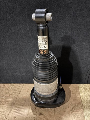 Задний правый амортизатор 37106872968 BMW