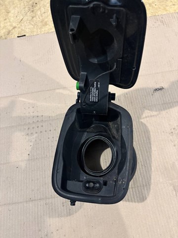 BMW 51177160631 Корпус заливной горловины топливного бака в наличии Львов