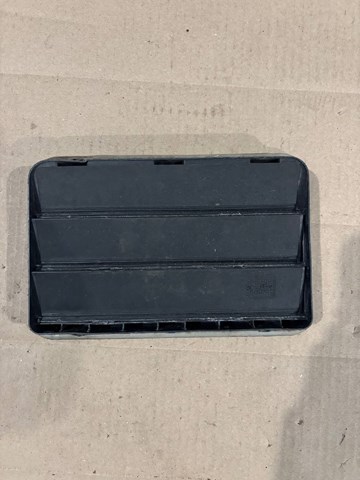 Решетка вентиляционная задняя 64226962293 BMW