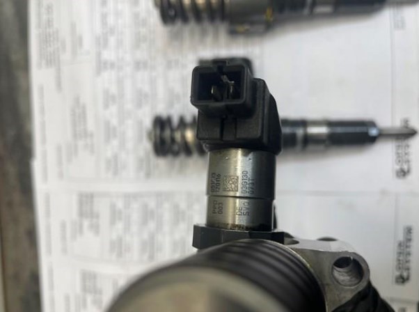 BOSCH 03G130073T Топливные форсунки в наличии Запорожье