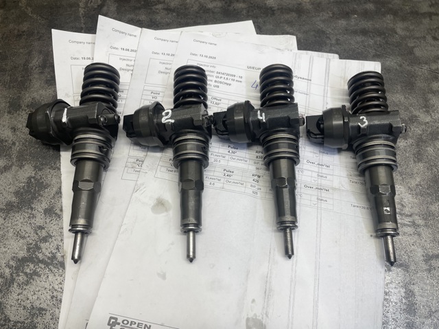 Форсунка впрыска топлива 0414720309 BOSCH