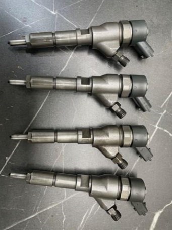 Топливные форсунки 0445110008 PEUGEOT