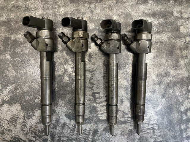 BOSCH 0445110025 Форсунка впрыска топлива в наличии Винница