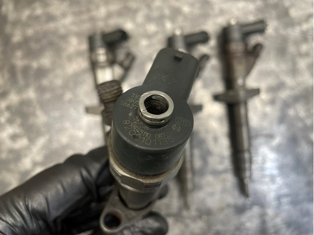 Форсунка инжектора 0445110087 BOSCH
