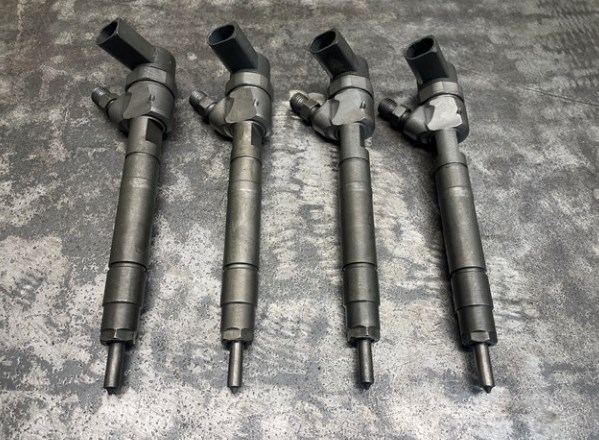 MERCEDES 0445110100 Топливные форсунки в наличии Тернополь
