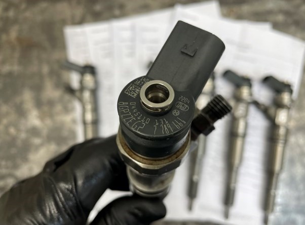 Клапанная форсунка 0445110131 BMW