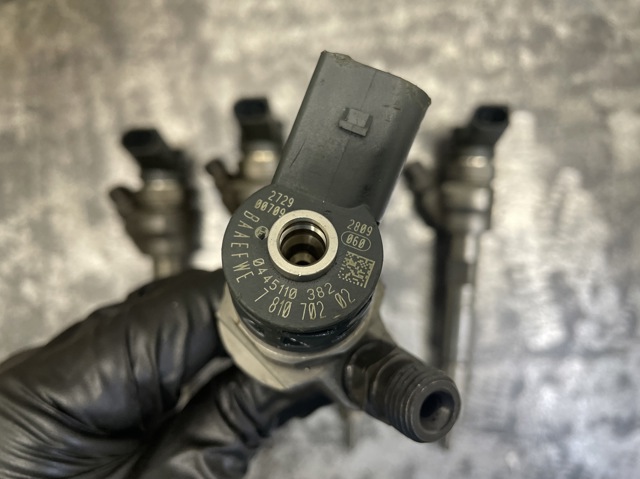 Топливные форсунки 0445110382 BOSCH