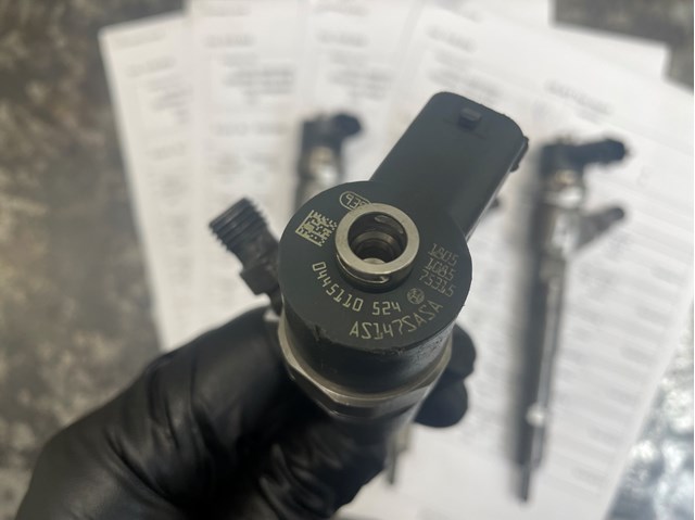 Форсунка инжектора 0445110524 BOSCH
