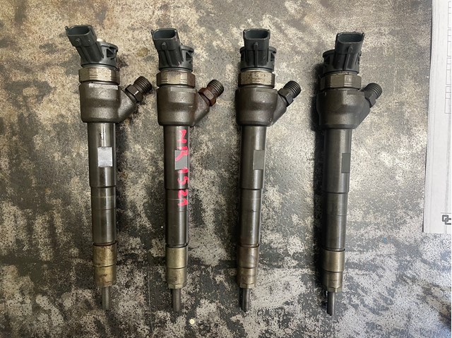 BOSCH 0445110654 Форсунка впрыска топлива в наличии Черновцы
