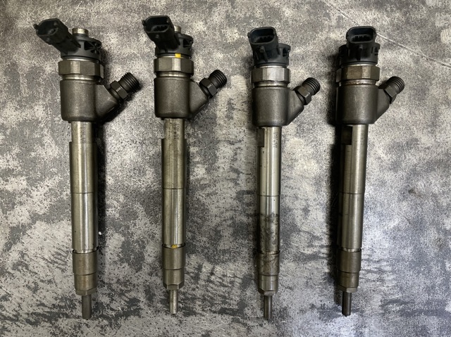 Форсунки 0445110749 BOSCH