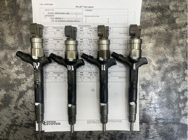 Клапанная форсунка 2367027030 DENSO