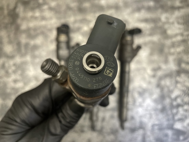 338002A600 HYUNDAI Форсунка впрыска топлива купить в Запорожье