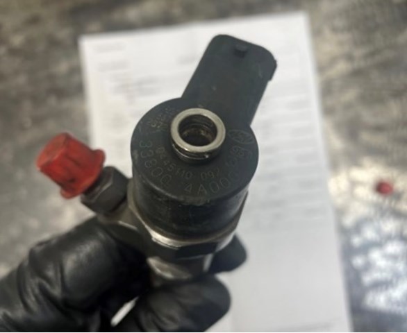 Форсунка инжектора 338004A000 HYUNDAI
