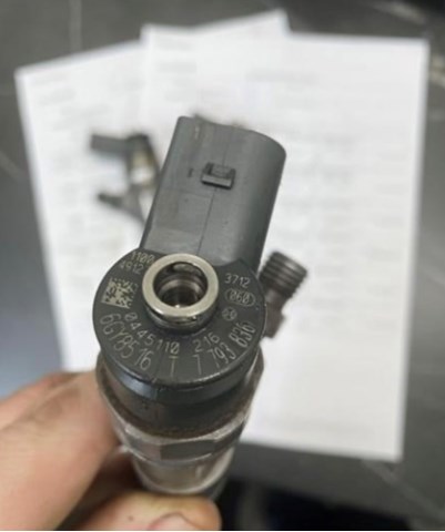 Форсунка инжектора 7793836 BOSCH